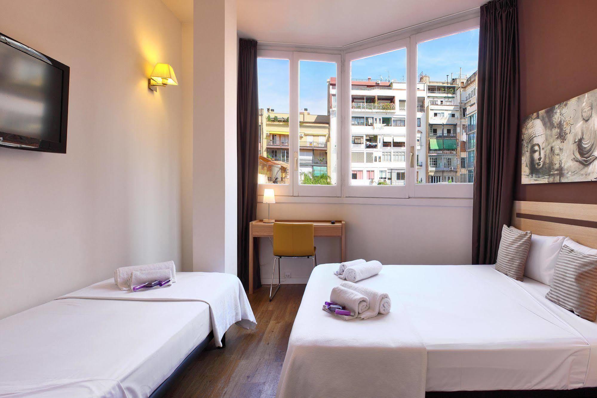 ホテル オスタル バルセロナ セントロ エクステリア 写真
